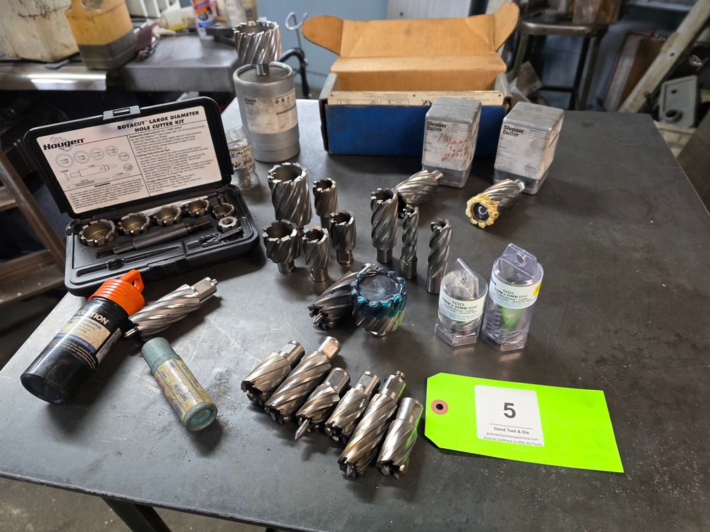 Assorted Slugger and Hougen Hole Cutters.