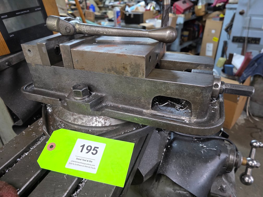 Kurt D60, 6" Precision Machine Vise with Swivel Base.