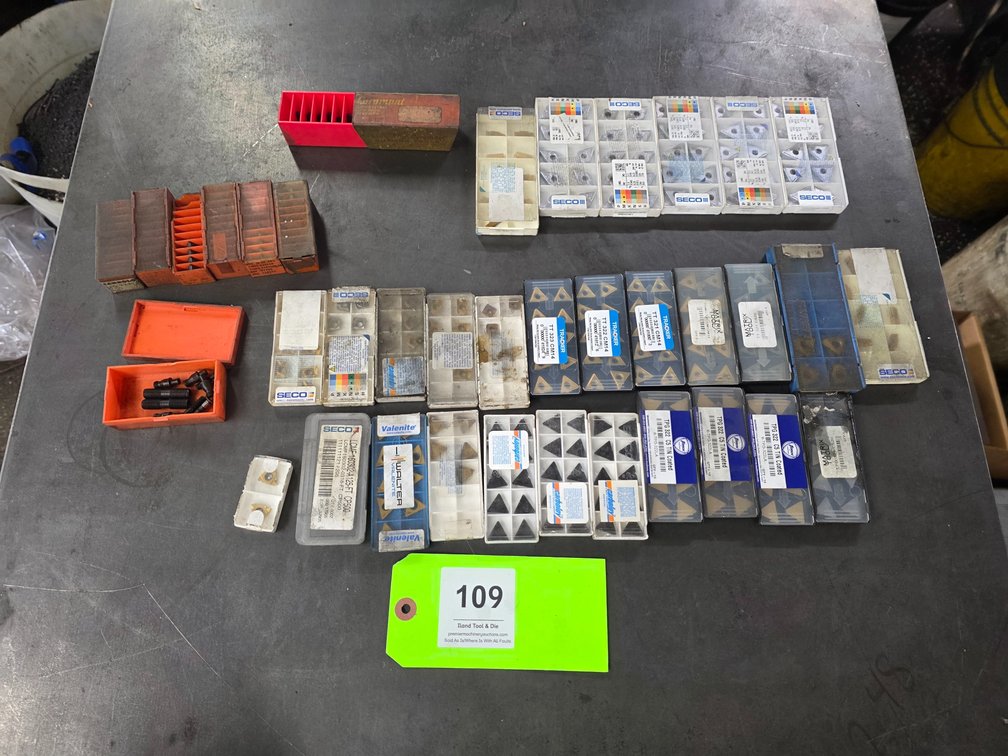 Large Quantity of Assorted Cutting Tool Inserts.