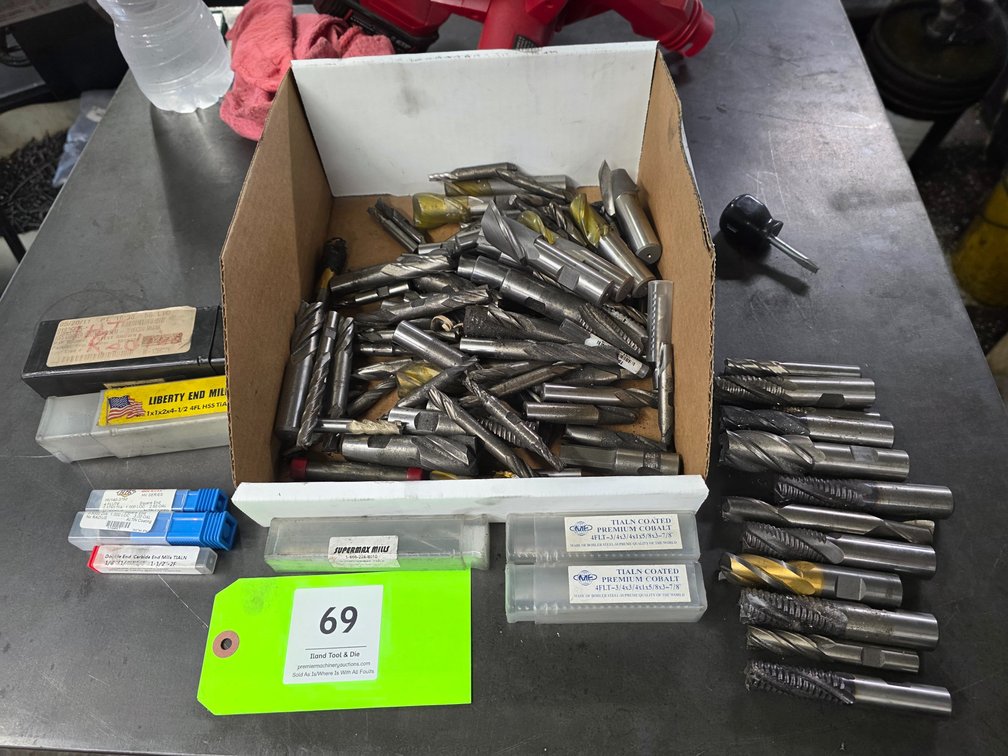 Assorted Mainly HSS Endmills.