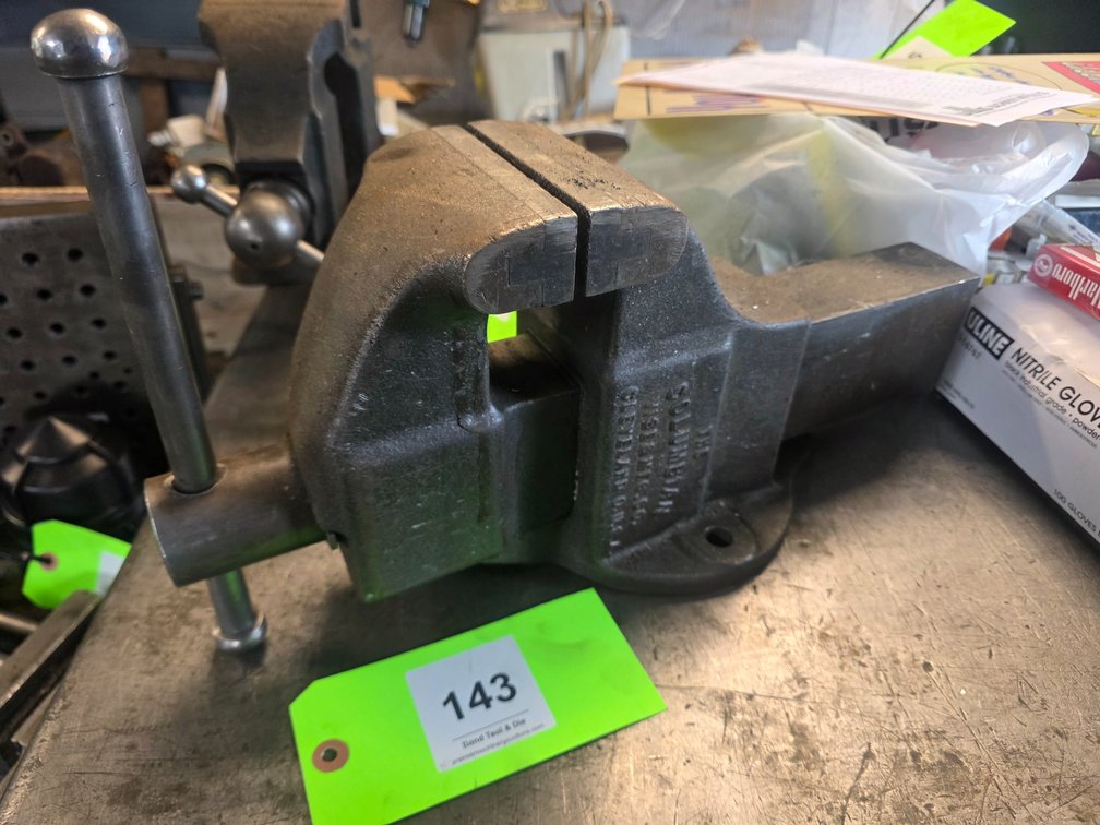 Columbian 4" Bench Vise