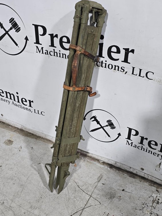Tripod - M17