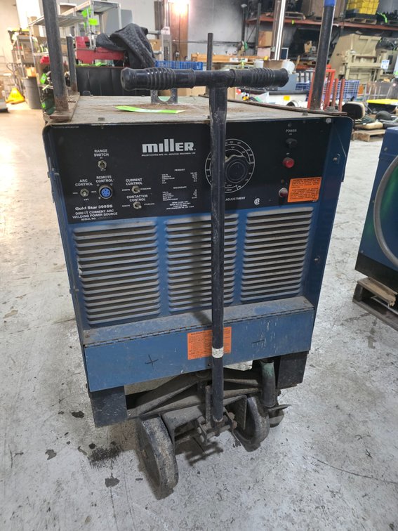Miller Model Goldstar 300SS, Direct Current Arc Welding Power Source.