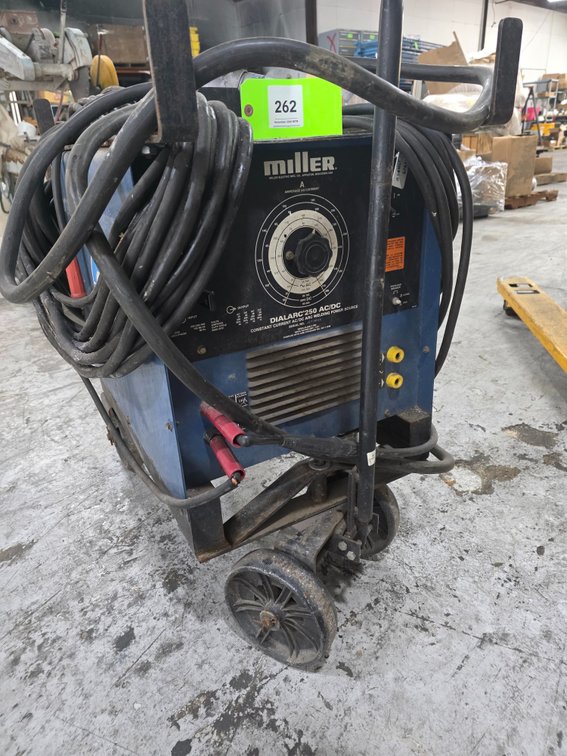 Miller Model Dialarc 250 AC/DC, Constant Current AC/DC Arc Welding Power Source.