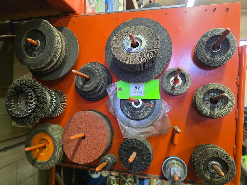 Assorted 4" and 7" Grinder Abrasive Consumables