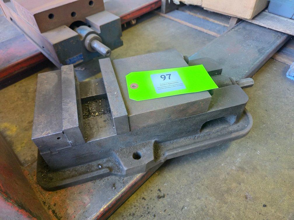 Kurt D60, 6" Machine Vise.