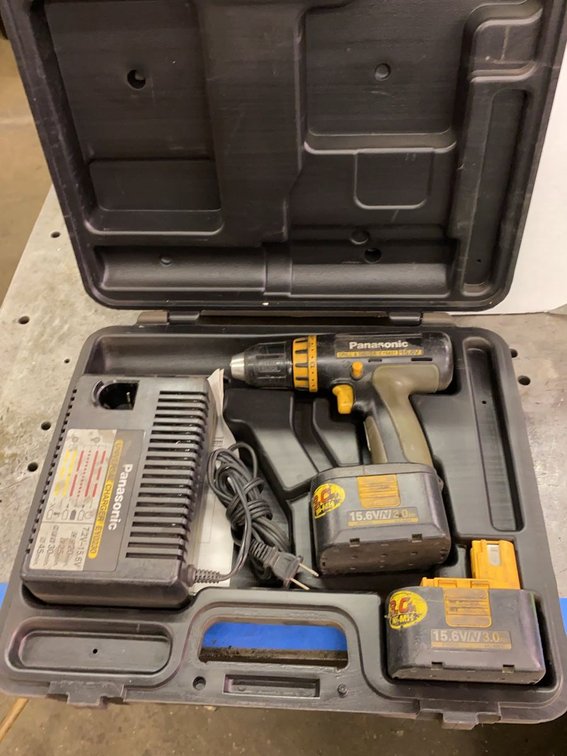 Panasonic EY6431 Cordless Drill Driver Kit