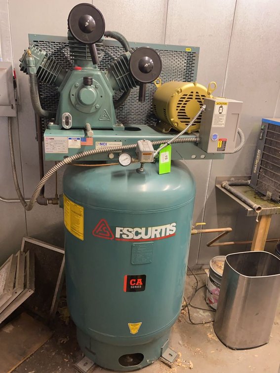 FS-Curtis FCA10E71V1S 120 Gal Vertical Air Compressor