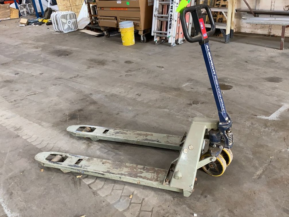 Wesco Manual Pallet Jack
