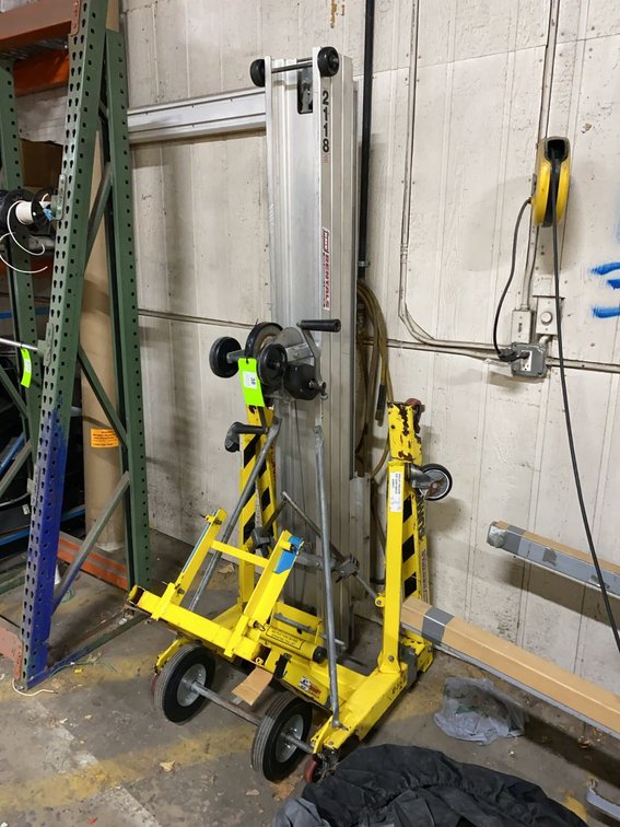 Sumner 2118 Contractor Hoist