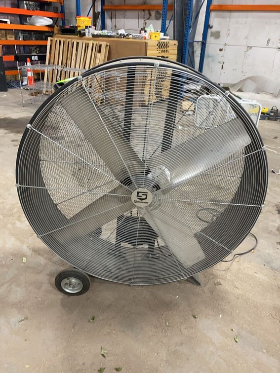 Strongway Model 49835 48in Belt Drive Drum Fan