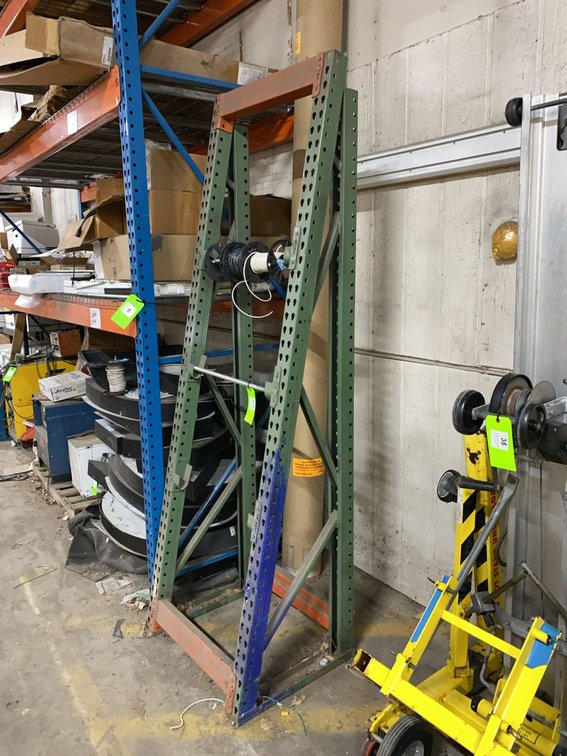 Freestanding Wire Dispenser Stand