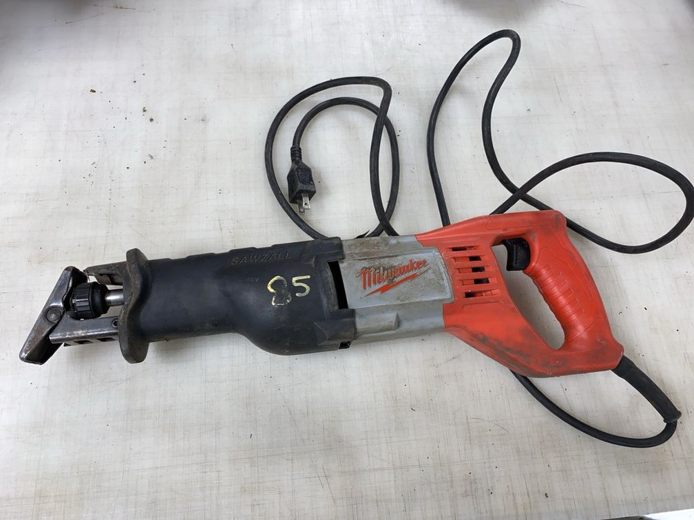 Milwaukee 6519-30 12 Amp Sawzall Reciprocating Saw