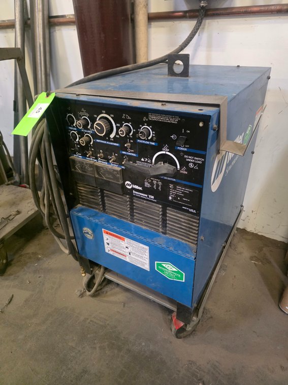 Miller Syncrowave 250 CC-AC/DC Welding Power Source