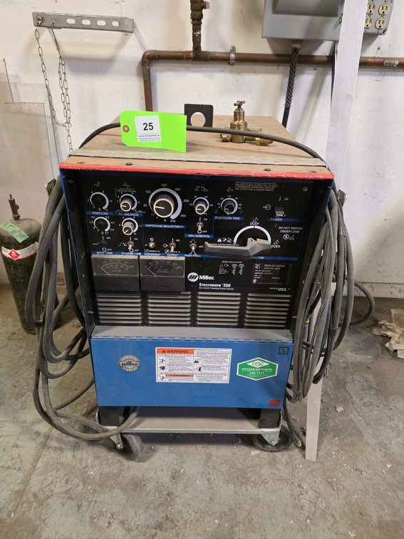 Miller Syncrowave 250 CC-AC/DC Welding Power Source