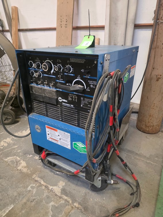 Miller Syncrowave 250 CC-AC/DC Welding Power Source on Wheeled Cart