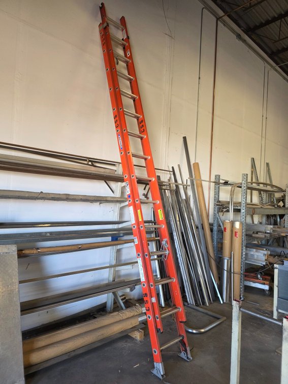 Werner 28' Fiberglass Extension Ladder.