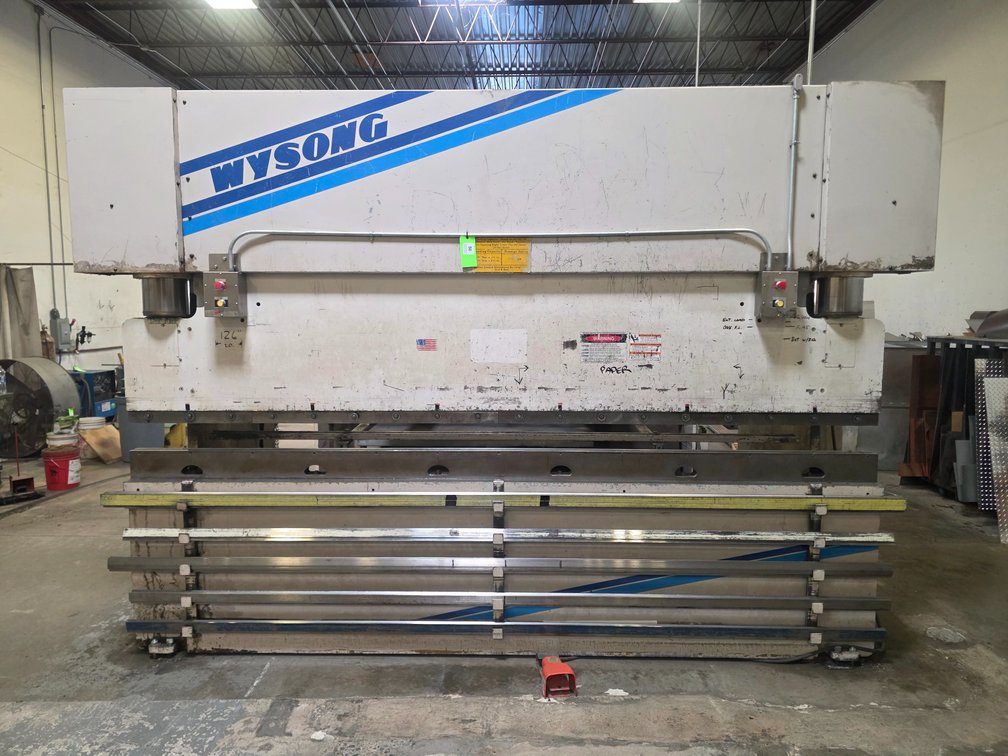 Wysong MTH175-144, 175-Ton Hydraulic Press Brake