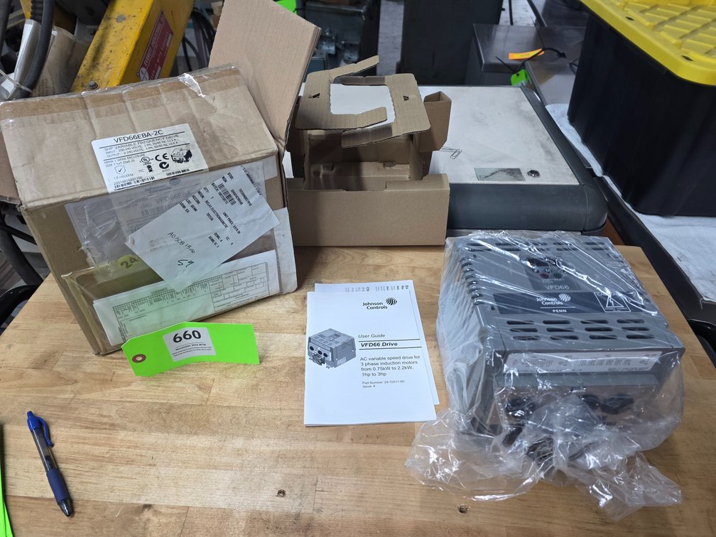 Johnson Controls Model VFD66EBA, Variable Frequency Drive.