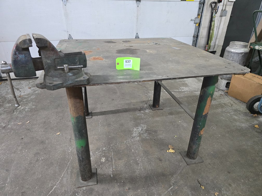 Metal Table with 5" Swivel Vise.
