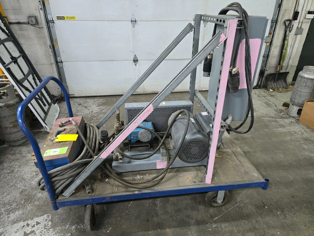 Cat Pumps Model 70RS High-Pressure Triplex Plunger Pump Unit.