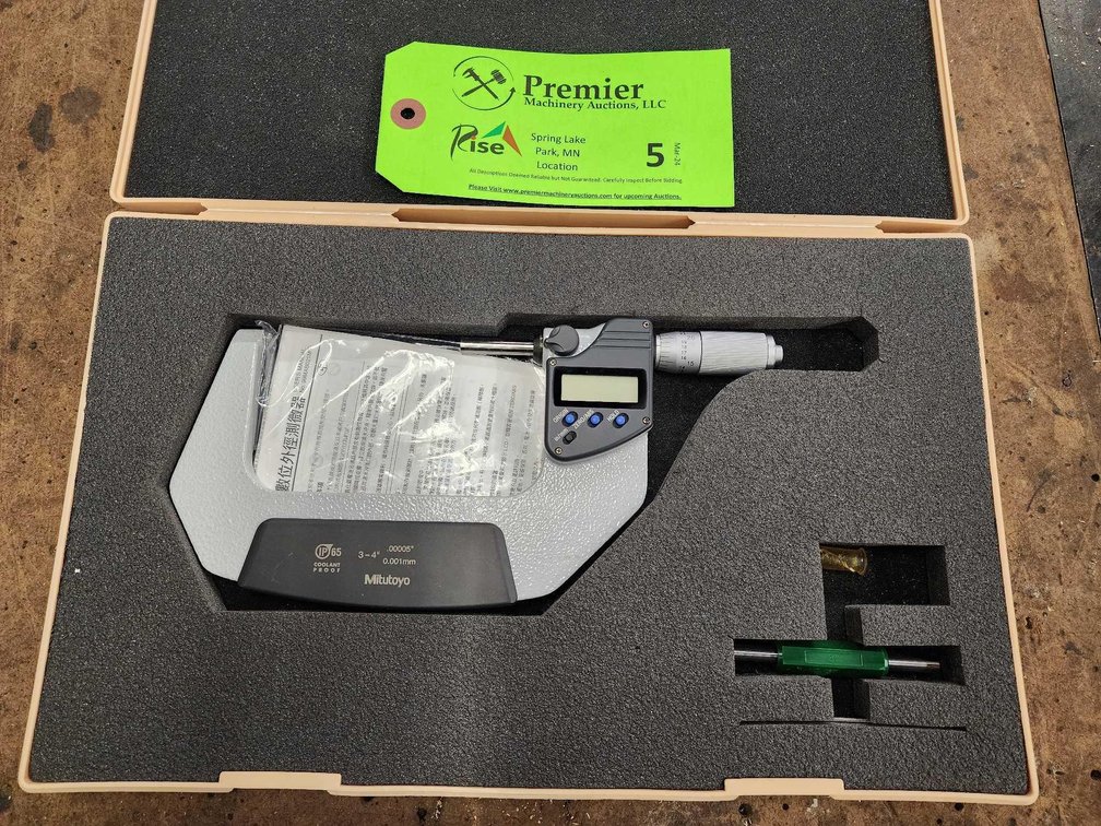 Mitutoyo No. 293-347, 3-4" Digital Micrometer. 