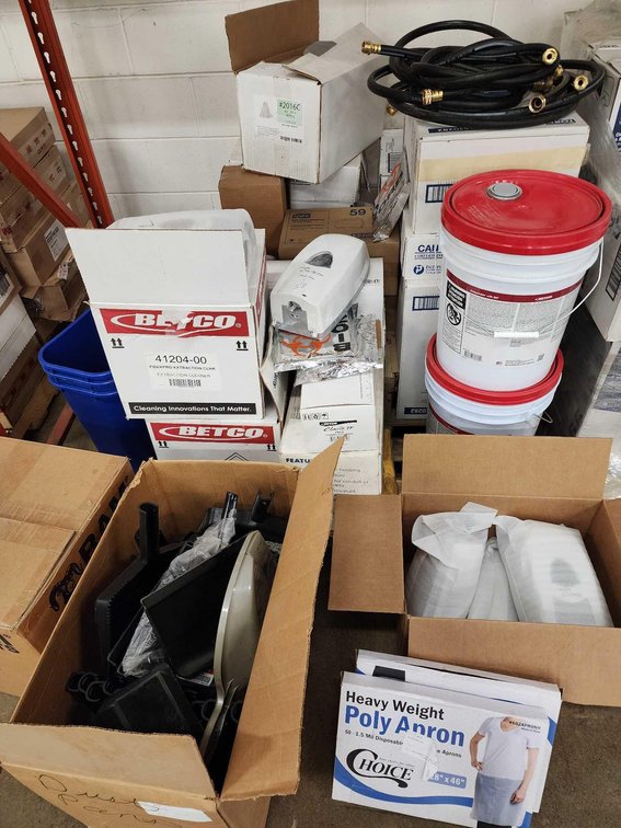 Pallet w/ Large Quantity of Cleaning and Maintenance Supplies. 