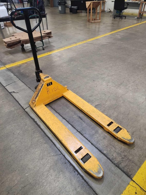 Uline No. H-1043 5,500 lb. Capacity Pallet Jack