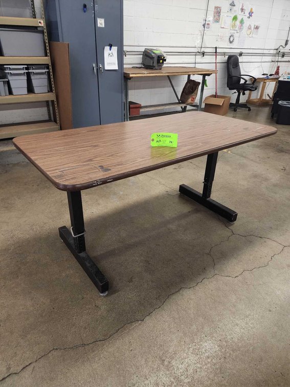 Adjustable Height Table 