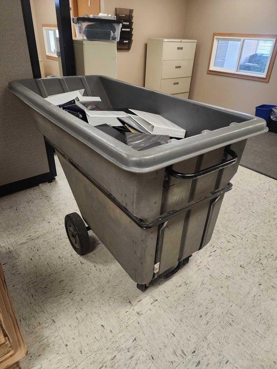 Global Model 24CPI Rolling Dump Hopper.