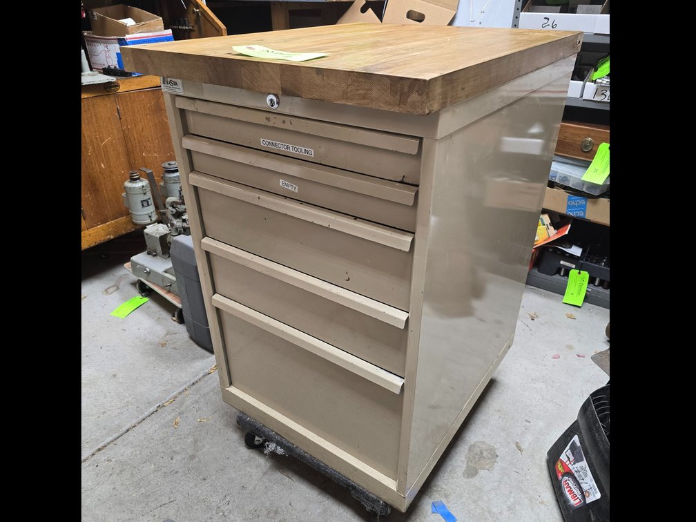 Lista 5-Drawer Cabinet