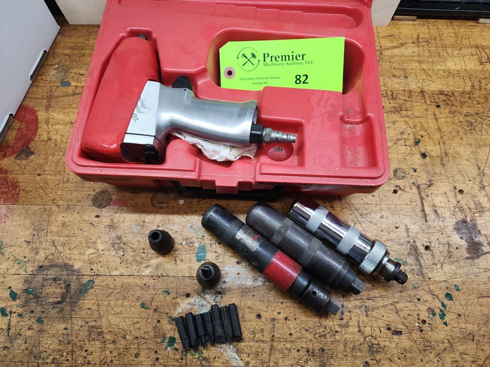 Snap-On Model IM31, 3/8" Pneumatic Impact. 