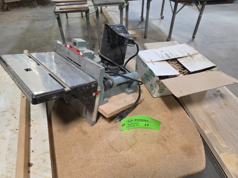 Delta Model 32-100, Plate Jointer. 