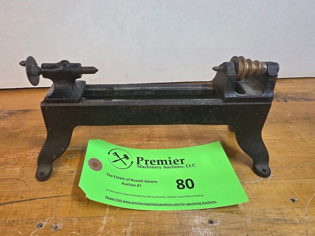8" L Lathe. 