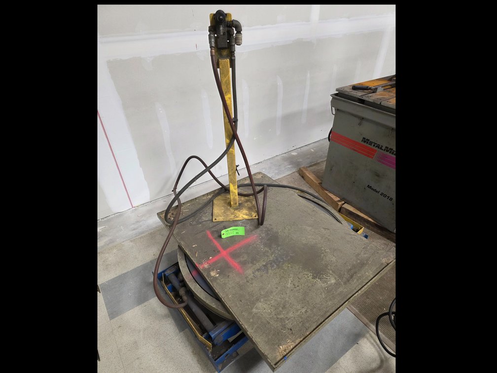 Bishamon Model EZ-45, Pneumatic 4500 Lb. Cap. Scissor lift Table