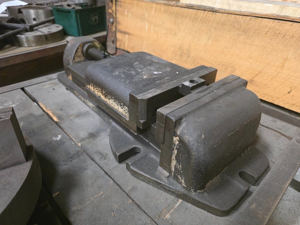Large Drill Press Vise.