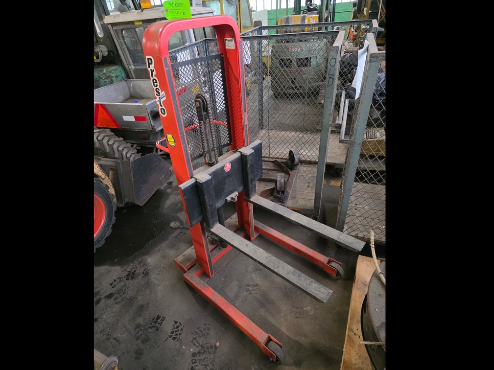 Presto Model M452, Hydraulic 1000Lb. Cap. Die Lift Cart. 