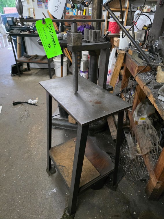 Manual Tapping Machine.