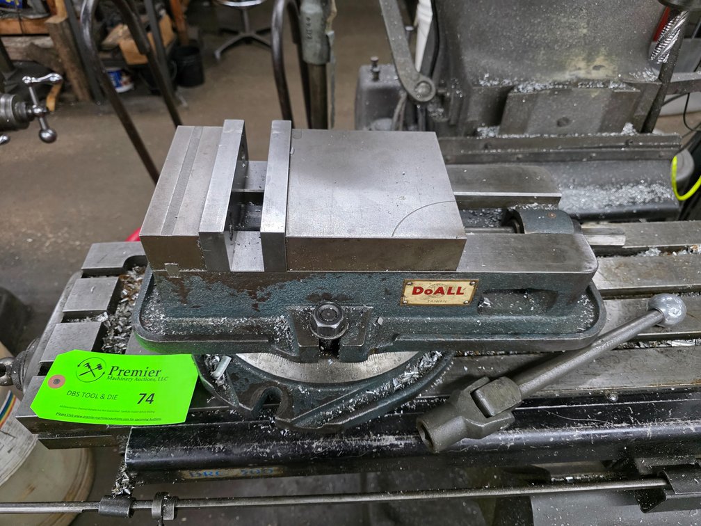DoAll 6" Machine Vise