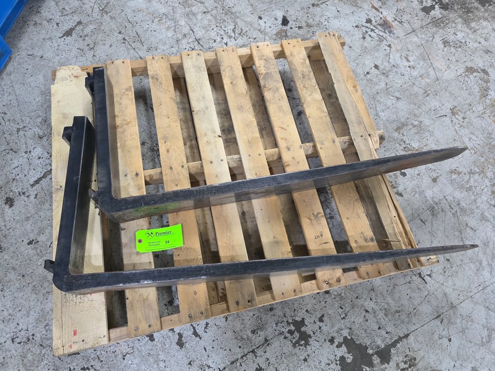 Pair of 48" x 4" Forklift Forks. 