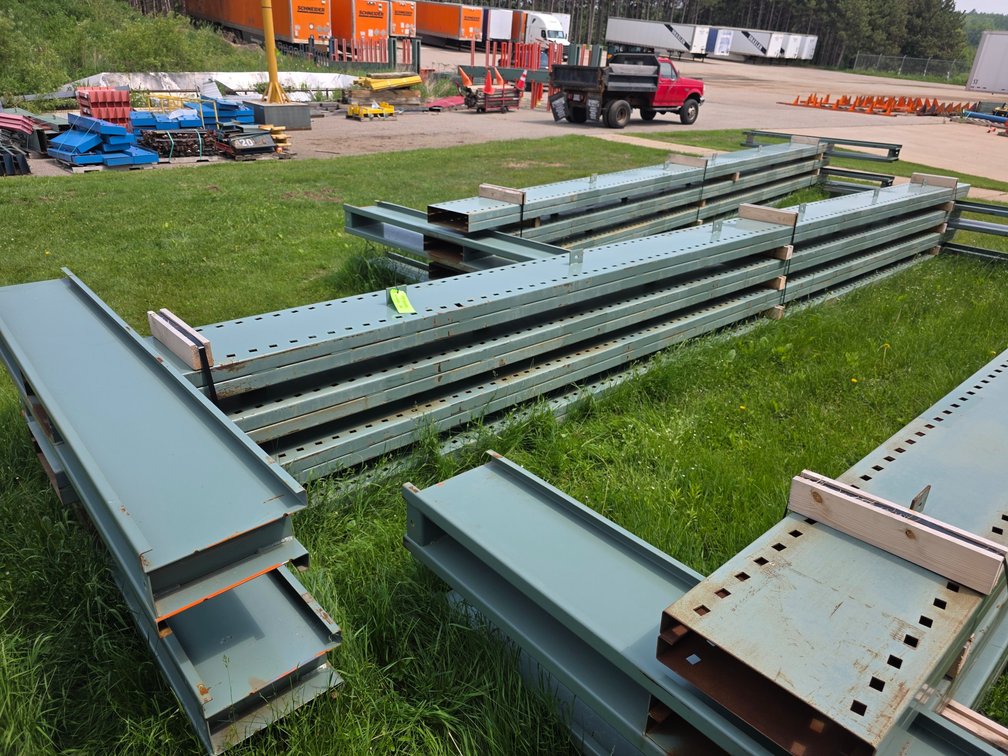 (4) 26' Height Cantilever Uprights.
