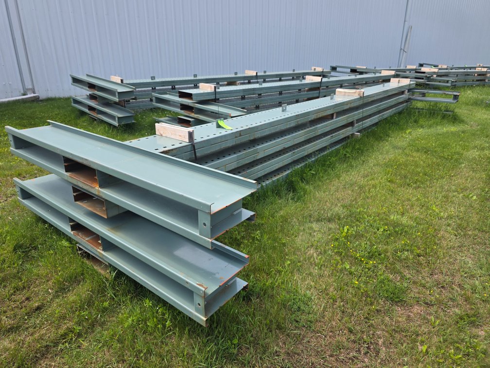 (4) 26' Height Cantilever Uprights.