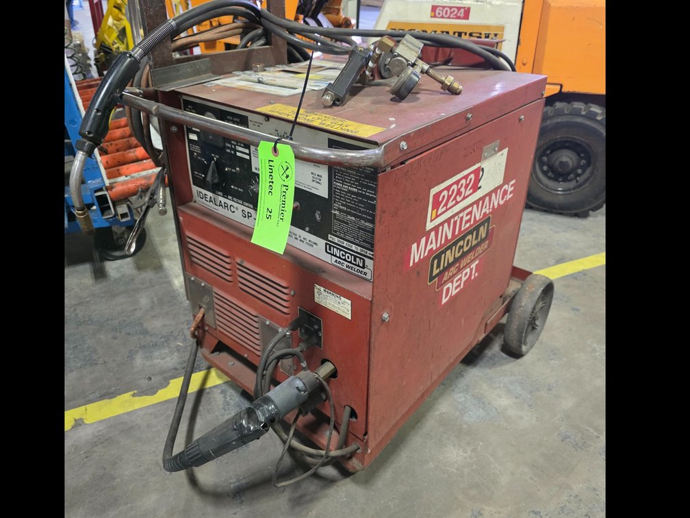 Lincoln Idealarc SP-200 CV DC Arc Welding Power Source and Wire Feeder.