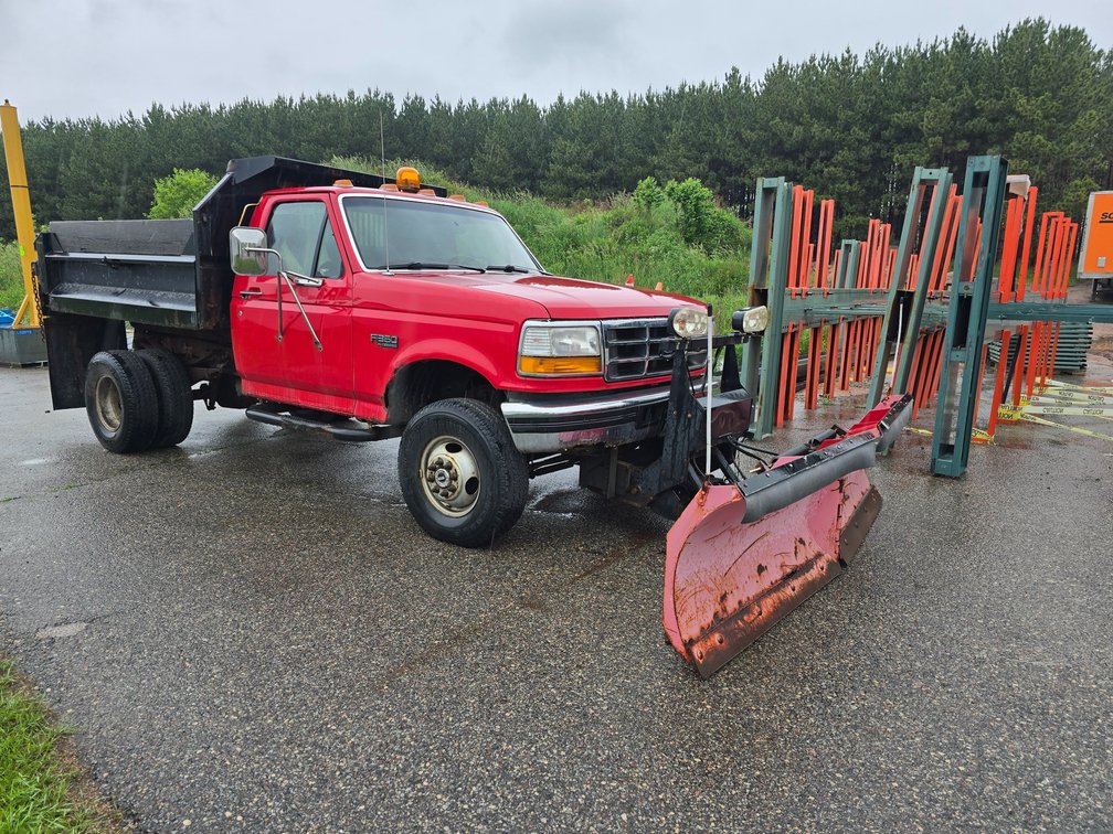1998 Ford F-350 Truck with Dump Box and V-Plow