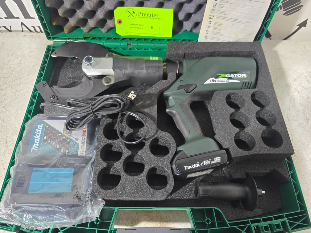 Makita Gator by Greenlee Model ESC85L Battery Cable Cutter