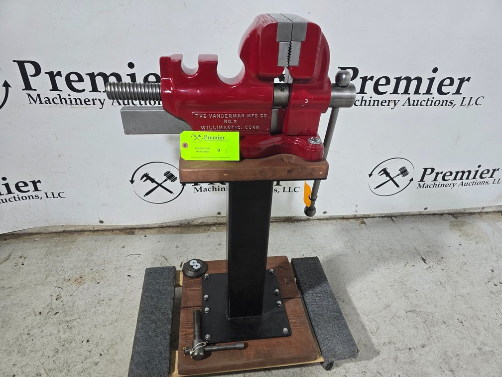 Vanderman No. 3 Pipefitters Vise on Stand