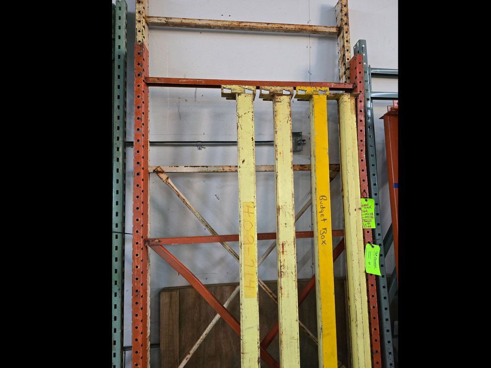 Speed Rack Pallet Racking. 