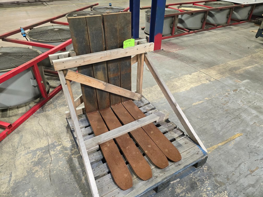 (4) 5-1/2"×39" Forklift Forks.