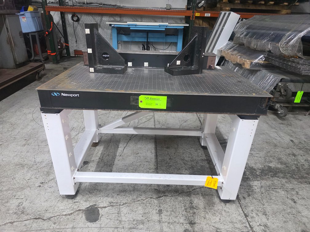 Newport Optical Inspection Table (Breadboard).