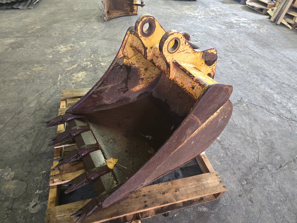 John Deere PN: AT192019 30" 10.0 CU FT HD Bucket